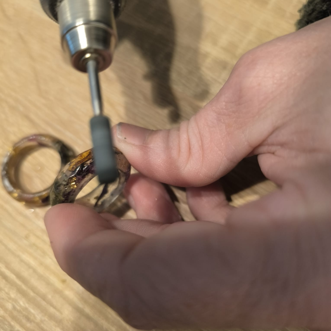 Wie aus Natur & Handarbeit einzigartige Schmuckstücke entstehen
